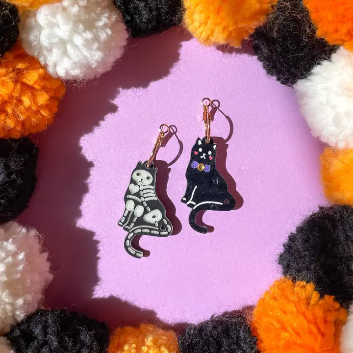 Reversible Glow in the Dark Skeleton Black Cat
